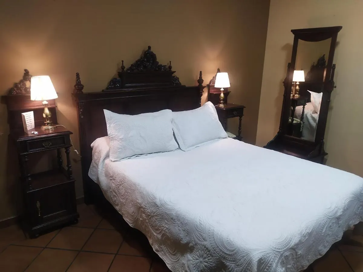Hotel Los Bronces Lucena